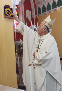 Most Rev Bishop Leo O'Reilly erected a plaque to commemorate the Year of the Holy Name of Jesus at Staghall Church. Photo: Lorraine Teevan