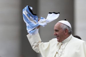 Pope Francis with Argentina soccer jersey