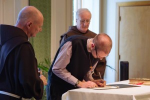 franciscan novice 10484044_563153733807741_5211415900398000797_n