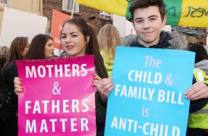 Mothers and Fathers Matter group held a lunchtime gathering outside the Dail as the Children and Family relationships (CFR) Bill was presented to Cabinet. Pic shows Chloe McKenna from Crossmaglen and Michael Malone from Co Meath. Pic John Mc Elroy.
