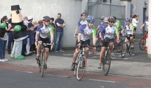 Cylists leave dublin to take part in The 2015 Great Escape charity cycle, 80 people, most of whom are gardaí, are participating in this charity cycle which will span 300 kilometres from Dublin to Belmullet, Co. Mayo and finish tomorrow, Saturday, June 13th, to raise funds for the Capuchin Day Centre, donatations can be made to the centre on www.homeless.ie. Picture credit; Damien Eagers NO FEE 12/6/2015