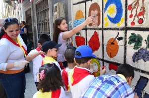 Painting in streets of Homs, ACN 